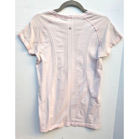 Lululemon Women’s Swiftly Tech Seamless Workout Top | Pink 8 | FLAW = DEAL - Picture 4 of 6